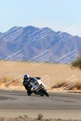 media/Jan-08-2022-SoCal Trackdays (Sat) [[1ec2777125]]/Turn 4 (1145am)/